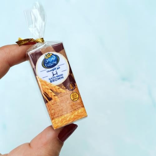 مغناطيس توست أسمر