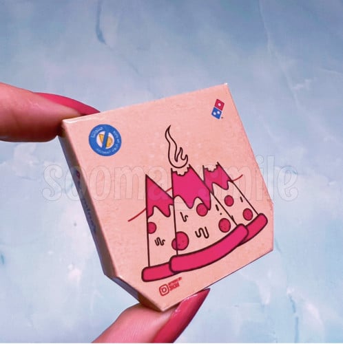 مغناطيس دومينوز بيتزا