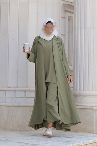 طقم عبايه كلوش