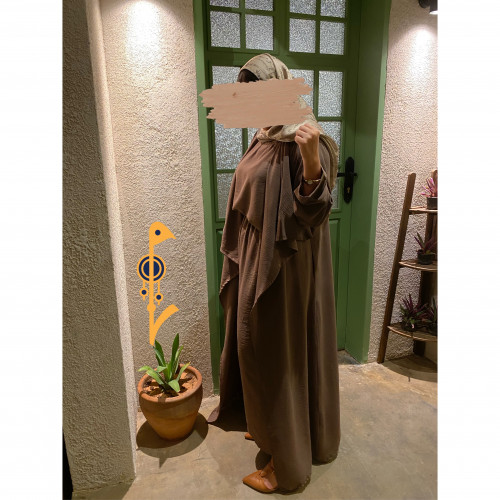 طقم عبايه وتيشيرت وبنطلون