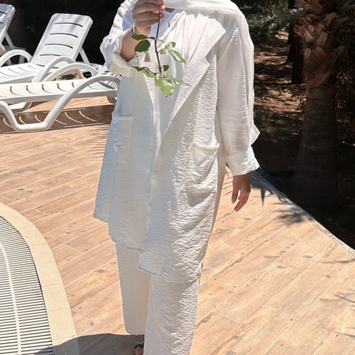 طقم بنطلون وتيشيرت وجكت