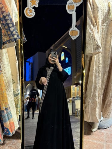 عبايه ملكيه
