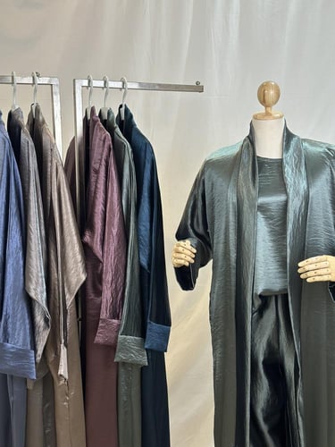 عبايه ساتان