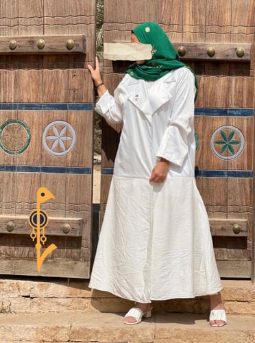 عبايه لينن مع ساتان