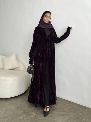 U97 - عبايه مخمل انيقه