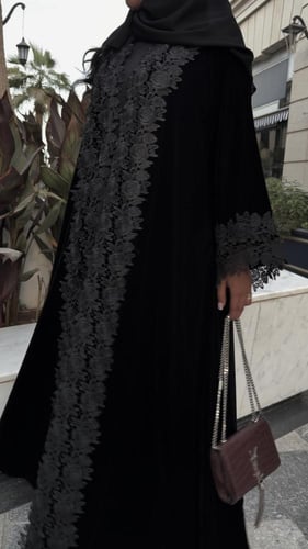 U14 -عبايه مخمل كوري