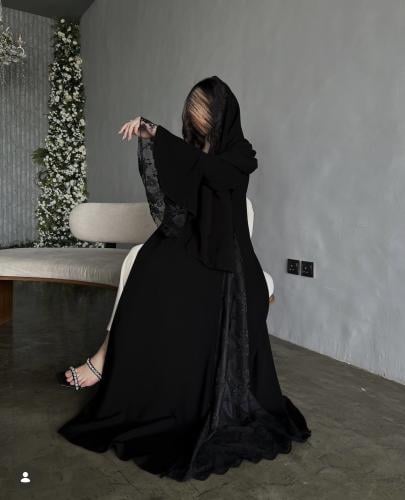 U78-عبايه كلوش مع دانتيل