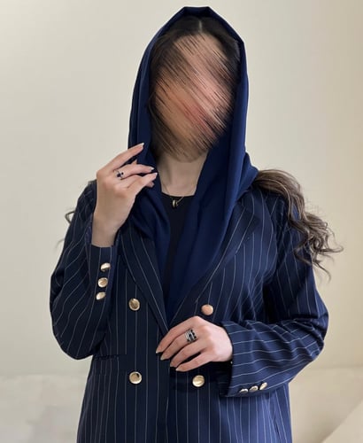 U47-بليزر مخطط مبطن (متوفر بلون/اسود-كحلي)