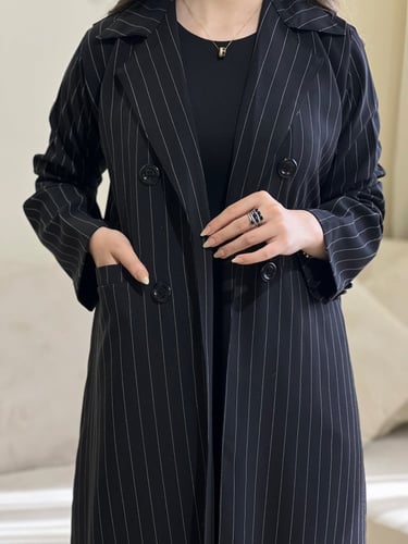 U46 -بليزر اسود مخطط مبطن