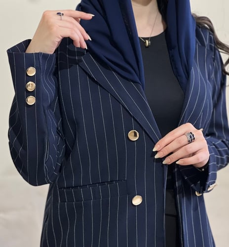 U47-بليزر مخطط مبطن (متوفر بلون/اسود-كحلي)