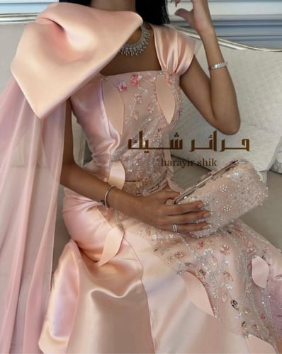 فستان سهرة شال - فخامة ناعمة بإطلالة أنثوية راقية