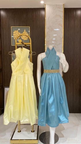 فستان دارين - تصميم أنثوي أنيق يبرز الجمال والأنوث...