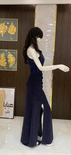 فستان سهرة مطرز