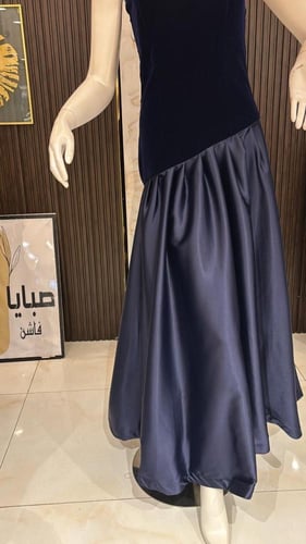 فستان مخمل سواريه