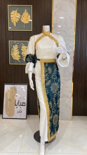 فستان غمرة إكس بتطريز ذهبي - أناقة بتفاصيل مميزة