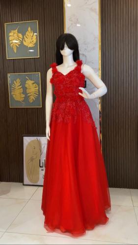 فستان سهرة تل احمر