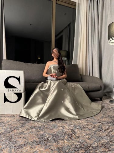 فستان سهرة ناعم