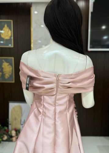 فستان سهرة ناعم