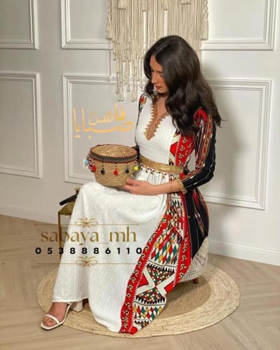 فستان تراثي إيلاف - أصالة التصميم بروح عصرية أنيقة