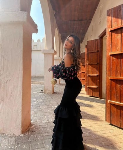 فستان تراثي سترتش بطيات جزار