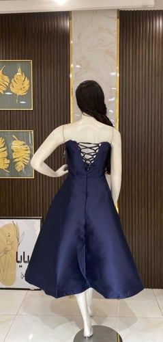 فستان توب قصير | أناقة عصرية بإطلالة جذابة