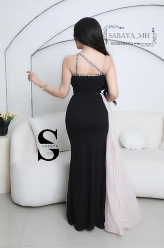 فستان سهرة فلاورد - تألقي بإطلالة فاخرة وجذابة