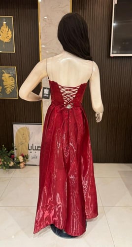 فستان سهرة ناعم