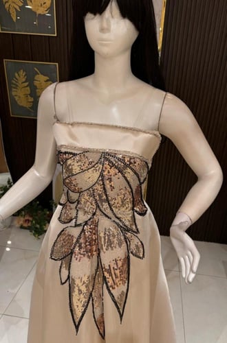 فستان سهرة ناعم