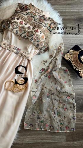 فستان غمرة أكمام شال مفتوحة