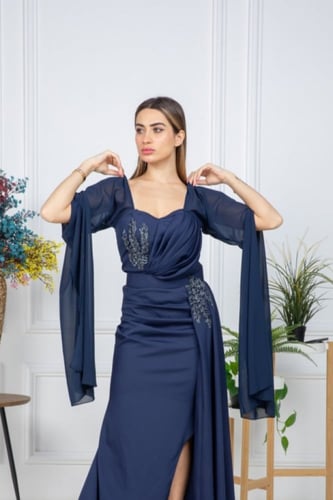 فستان سهرة تطريز