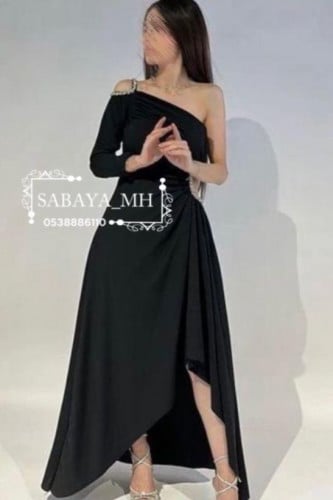 فستان سهرة كم واحد سلس اسود