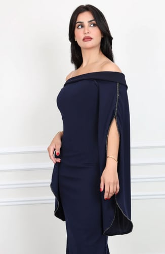 فستان بأكمام وحزام كريستال مفتوحة - أناقة ساحرة