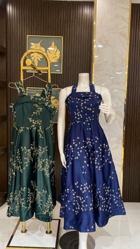 فستان سهرة مطرز بخيوط ذهبية | تألقي بفخامة راقية