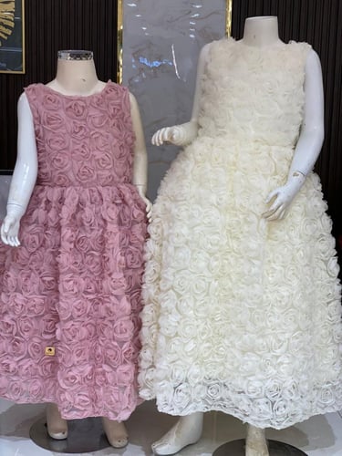 فستان سهرة بناتي - تصميم أنيق يبرز الجمال والأنوثة