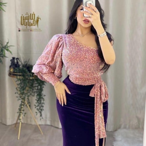 فستان مخمل بصدرية ترتر - تألقي بفخامة وبريق ساحر