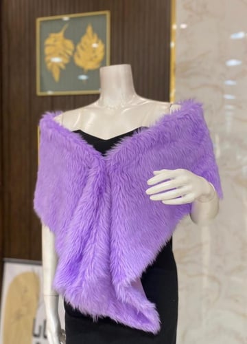 فرو فاخر - لمسة راقية لإطلالة أنيقة