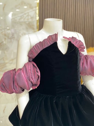 فستان بناتي مخمليه