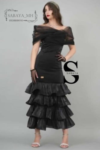 فستان سهرة بطيات ليزر لامع