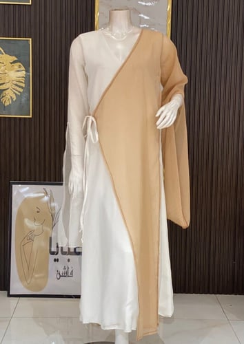 بشت كويتي بيج أنيق بتفاصيل فاخرة