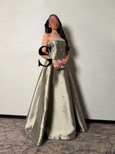 فستان سهرة ناعم