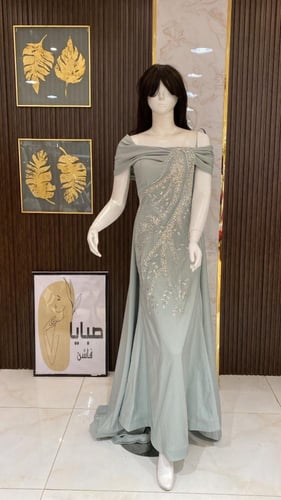 فستان سهرة - تألقي بإطلالة فاخرة تخطف الأنظار