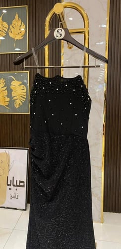 فستان سهرة مطرز