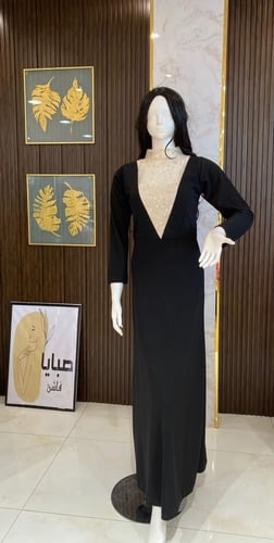 فستان كريب اسود قصة صدر