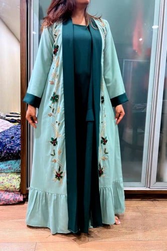 جلابية كويتي بتطريز على الأطراف