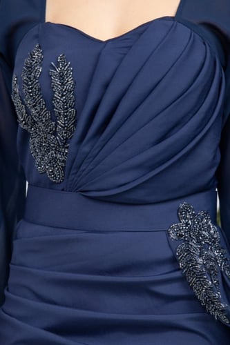 فستان سهرة تطريز