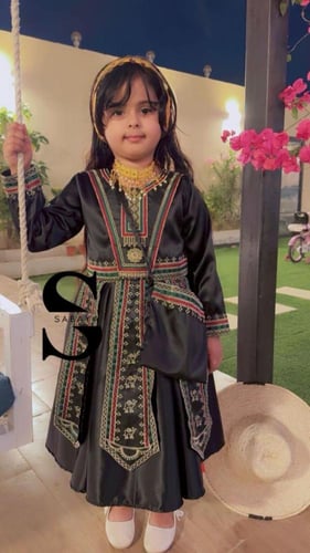 فستان بناتي