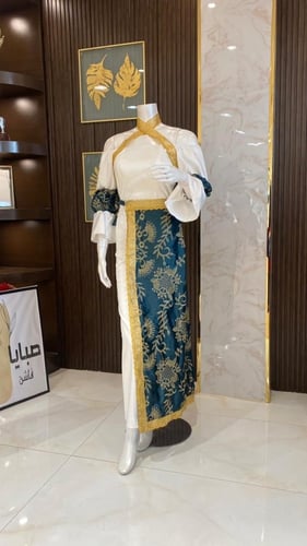 فستان غمرة إكس بتطريز ذهبي - أناقة بتفاصيل مميزة