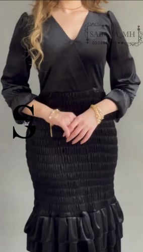 فستان مخمل ميد لويال نايت