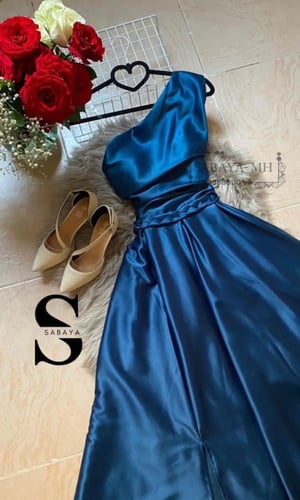 فستان حرير ون شولدر