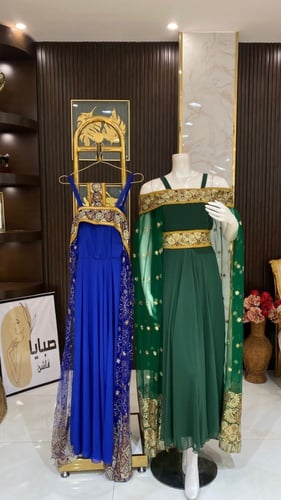 فستان غمرة شال أوف شولدرز مطرّز - أناقة ساحرة